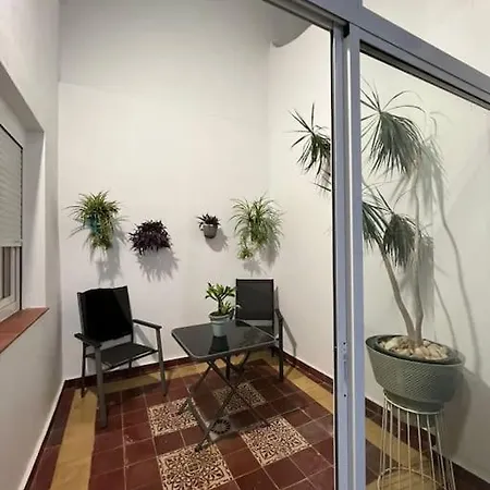 Veedor Buenas Companias * カディス